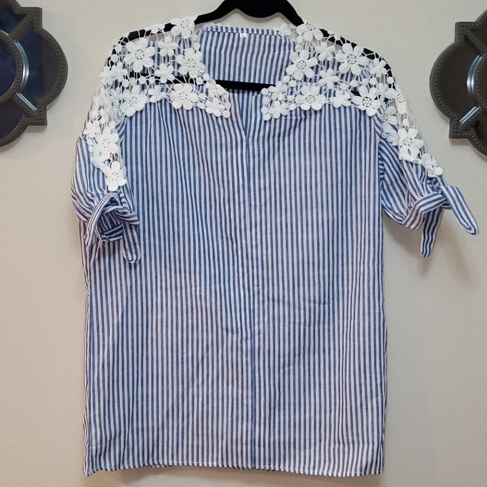 Crochet Sleeved Blouse